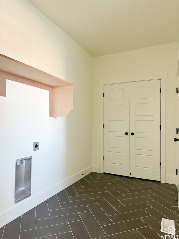 Laundry room with electric dryer hookup