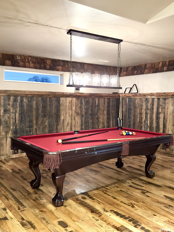 Playroom featuring billiards and light hardwood / wood-style floors