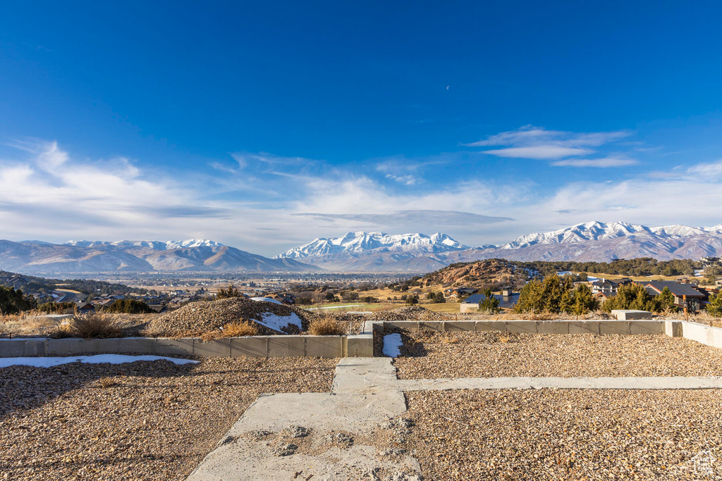 View of mountain feature