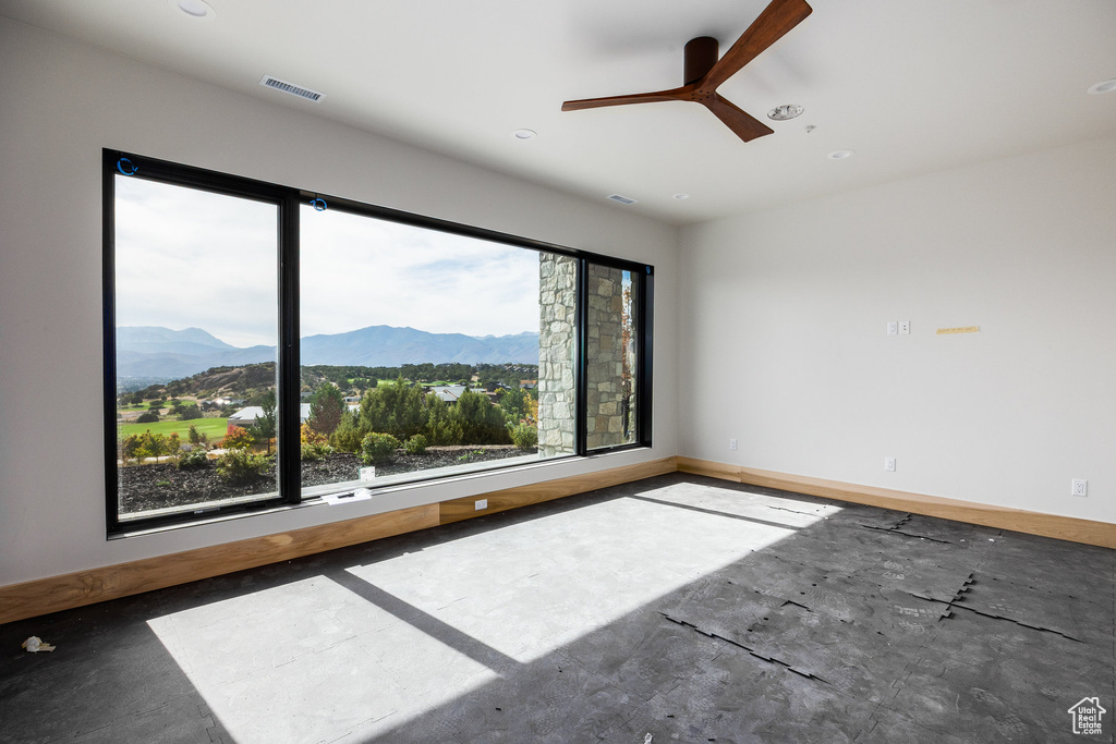 Photo 12 for MLS #1974950 at 623 N Ibapah Peak Dr #179