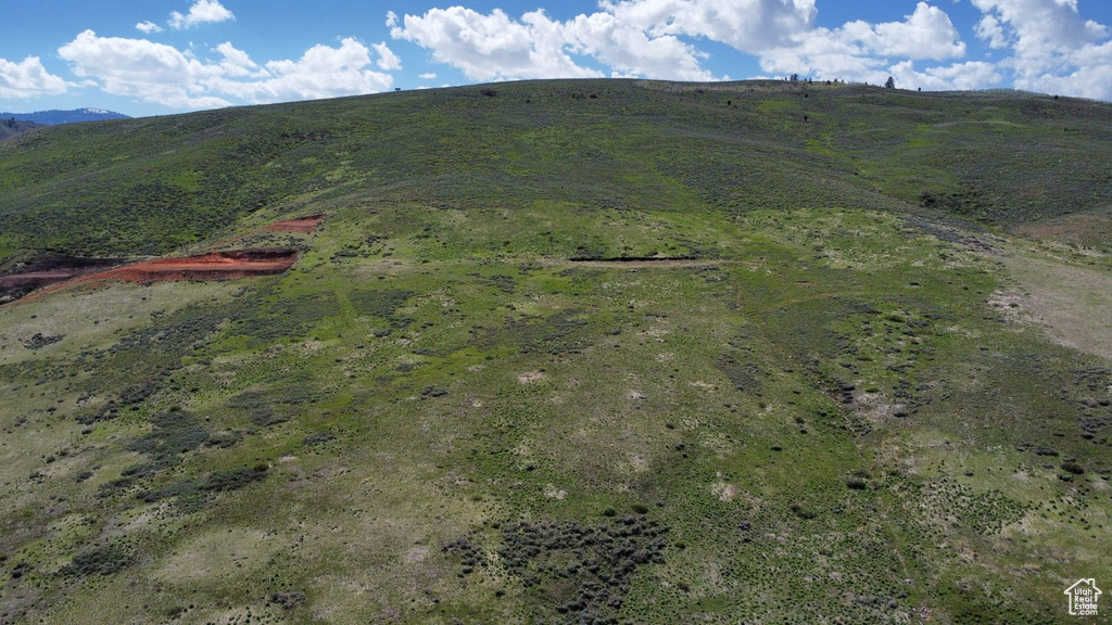 Bird's eye view with a mountain view