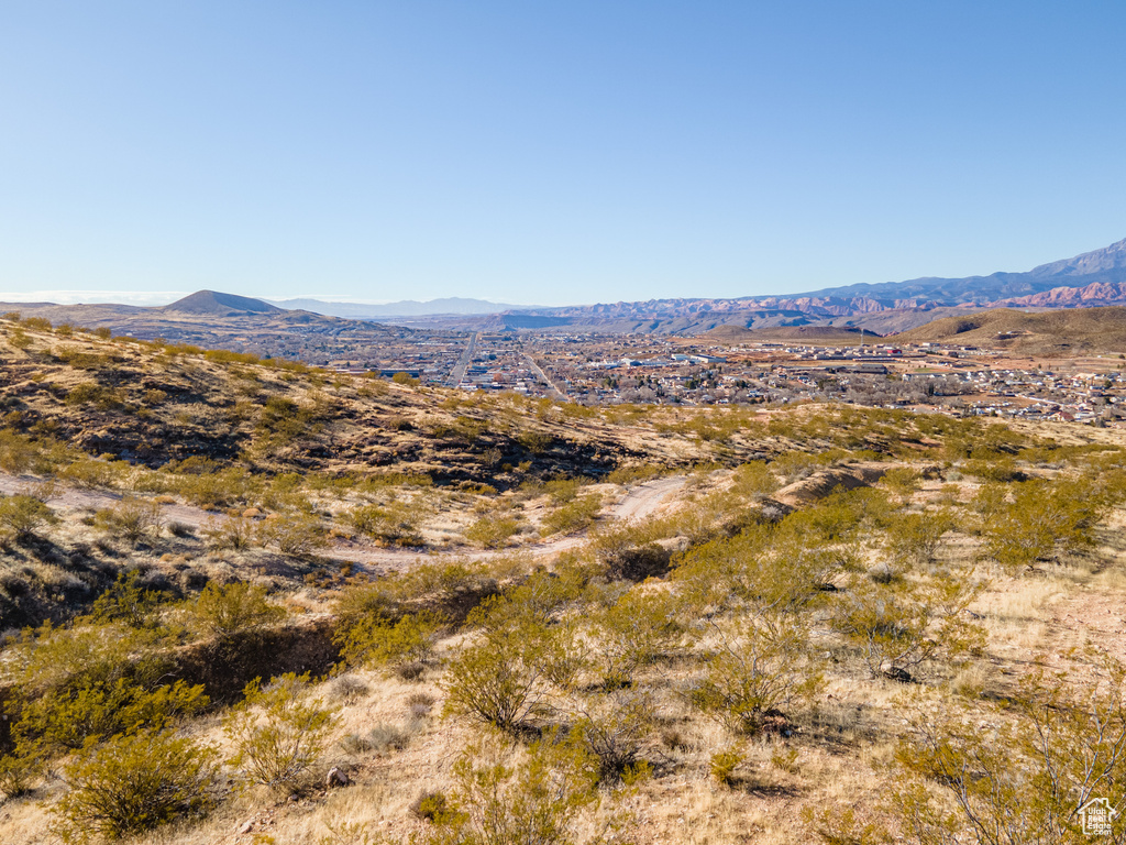 View of mountain feature