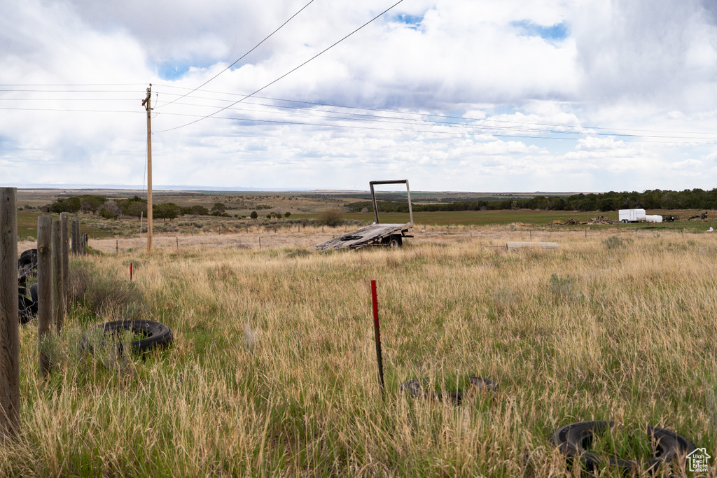 View of yard featuring a view of countryside