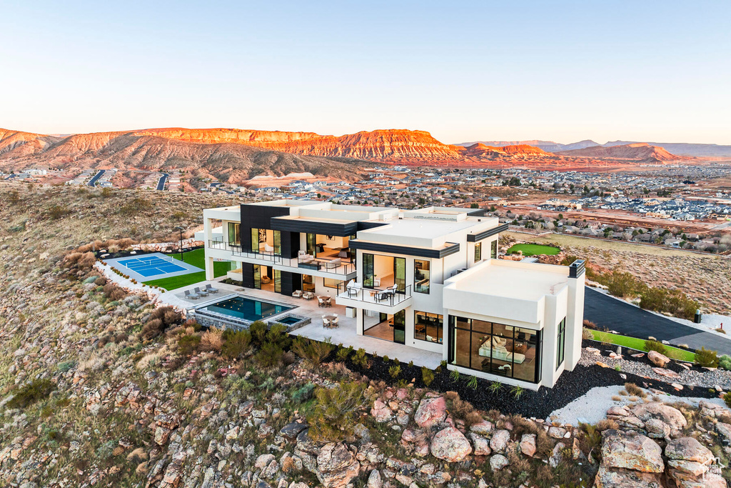 Bird's eye view featuring a mountain view