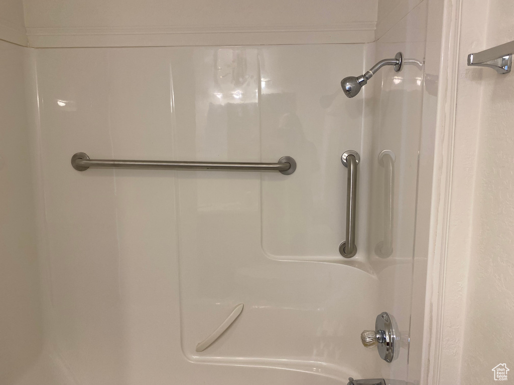 Bathroom with shower / bath combination