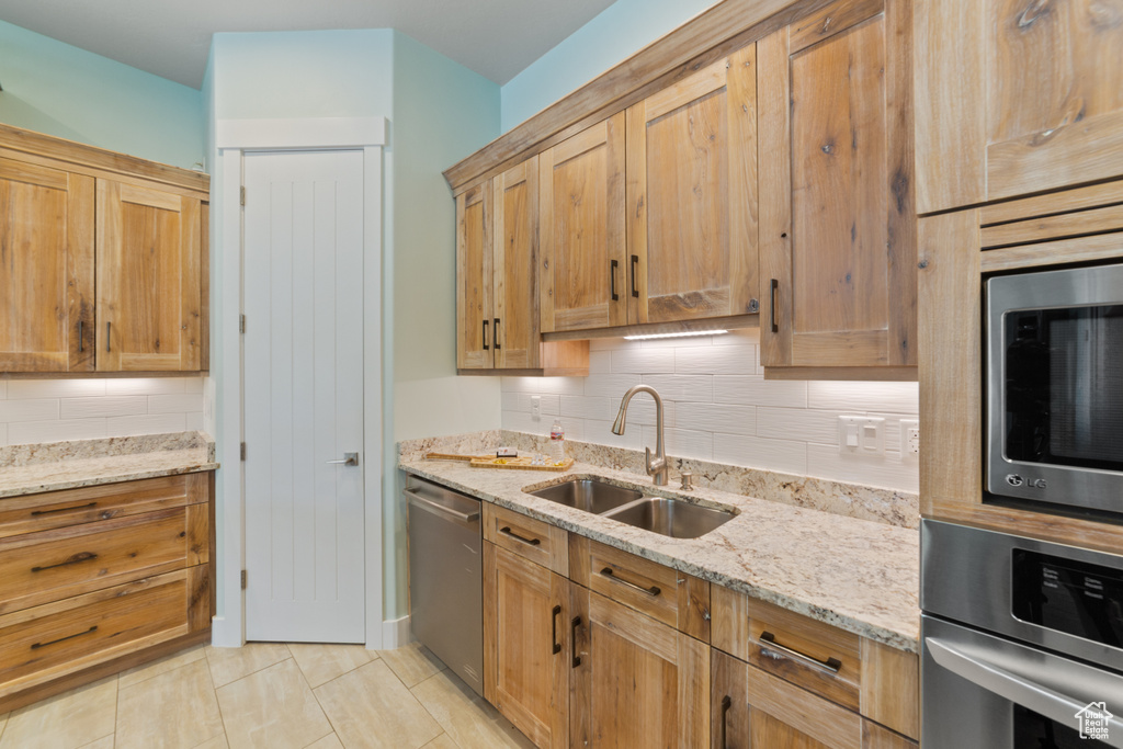 2251 RIO VERDE Moab, UT 84532