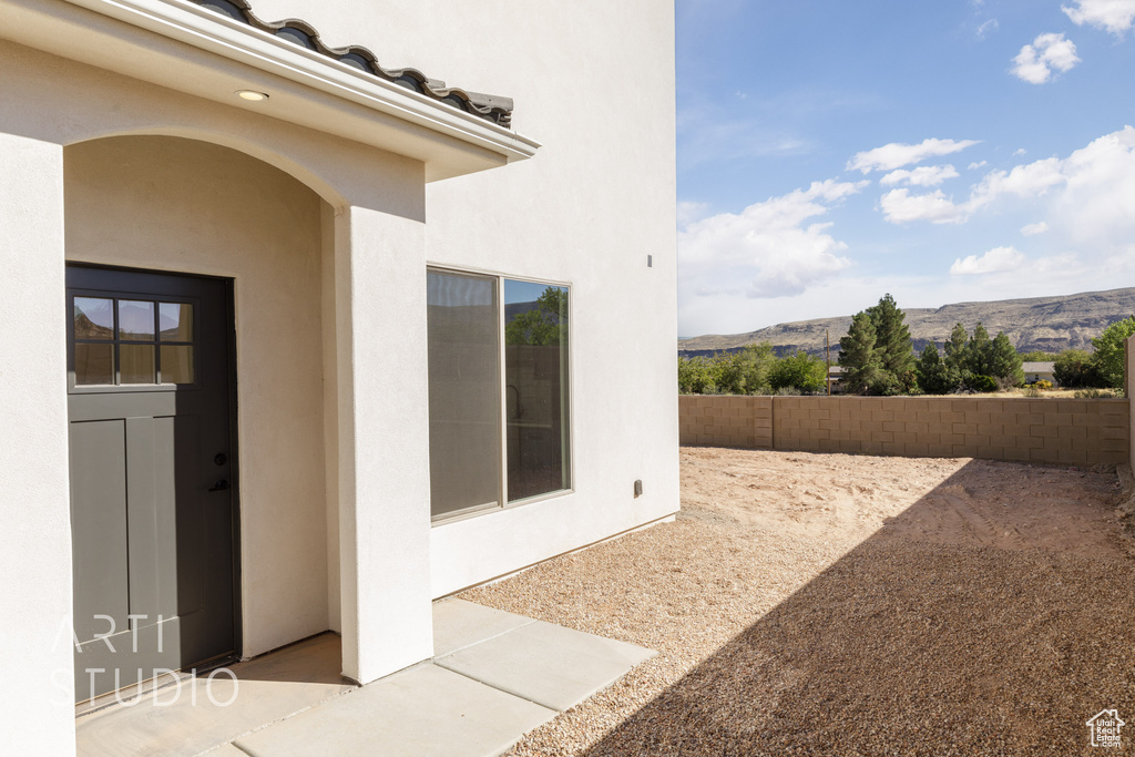 View of yard featuring a mountain view