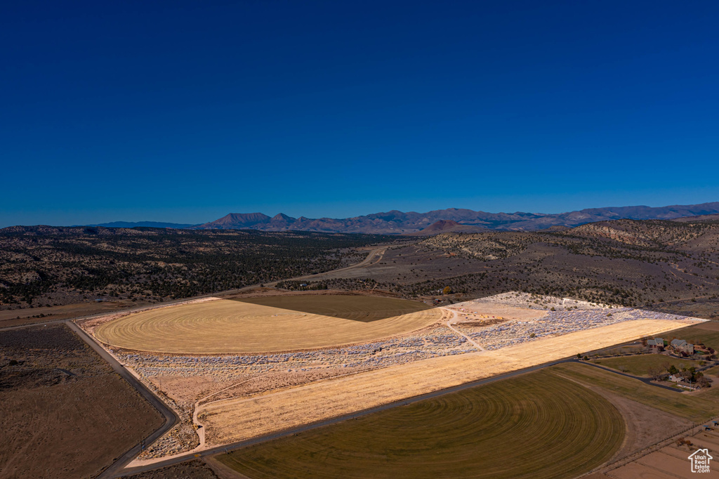 View of mountain feature