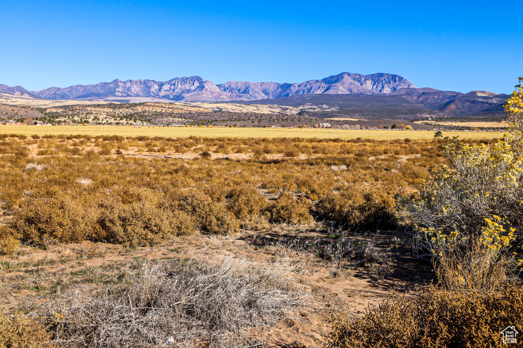 View of mountain feature