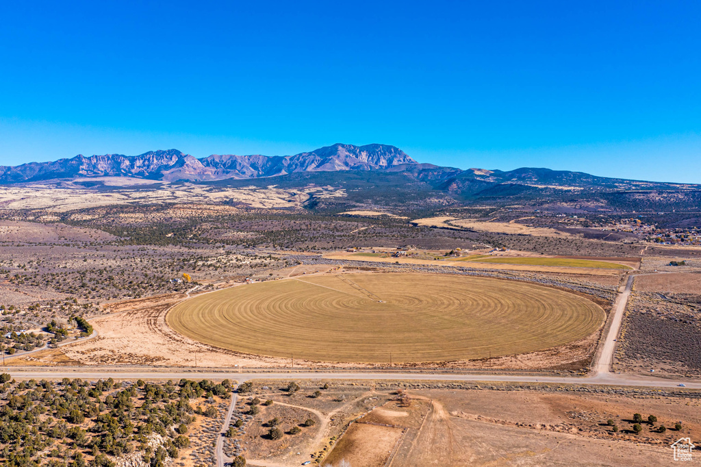 Drone / aerial view featuring a mountain view