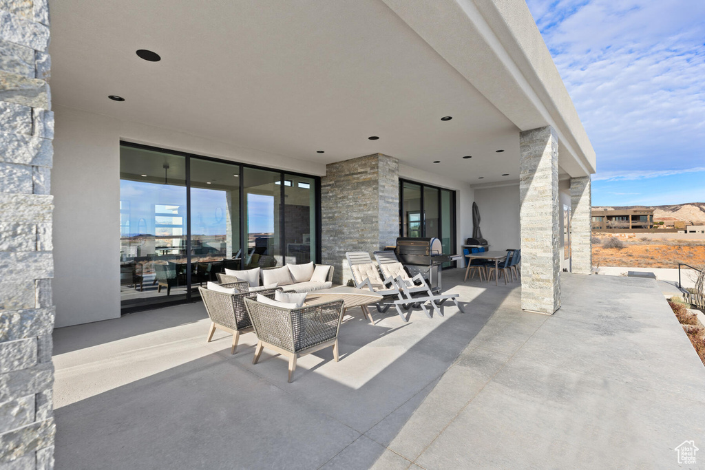 View of terrace featuring outdoor lounge area