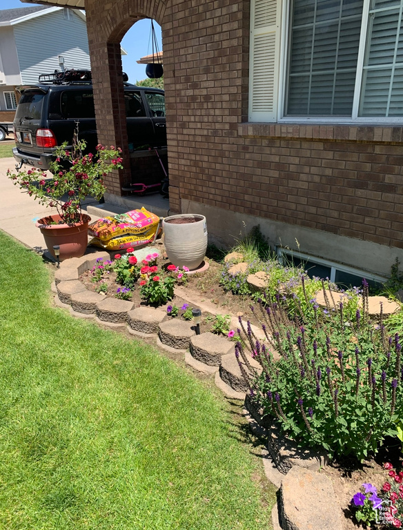 4552 S 1675 W Roy, UT 84067