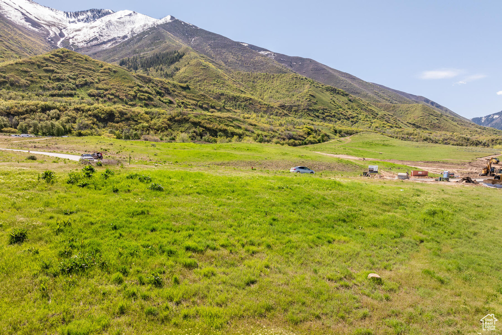 View of mountain feature