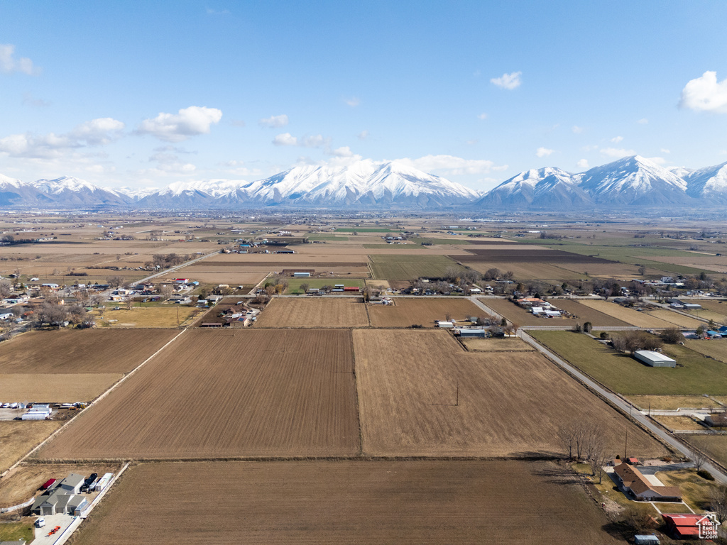 Bird\'s eye view with a mountain view and a rural view