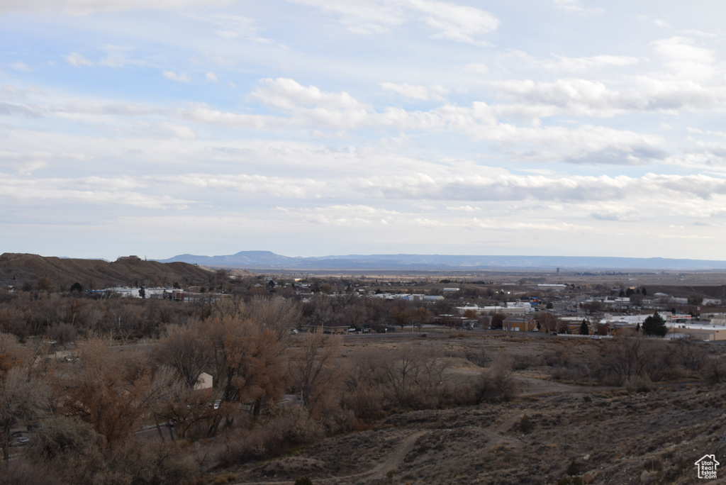 View of mountain feature