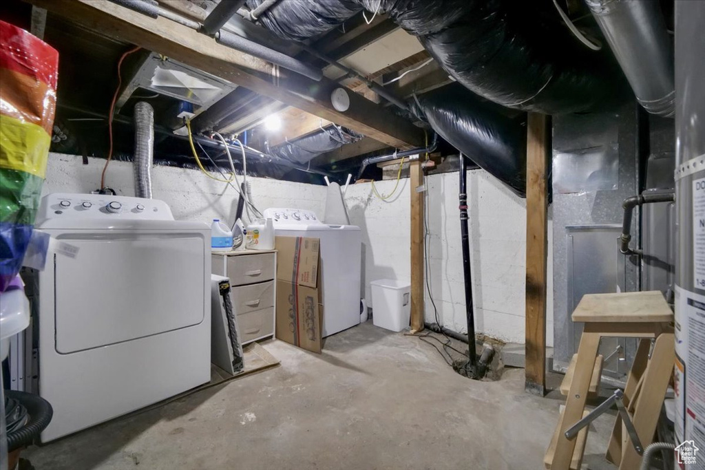 Basement featuring washer and dryer