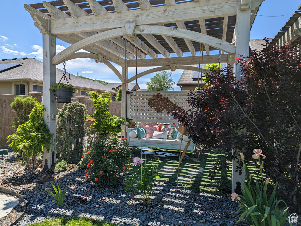 View of yard featuring a pergola