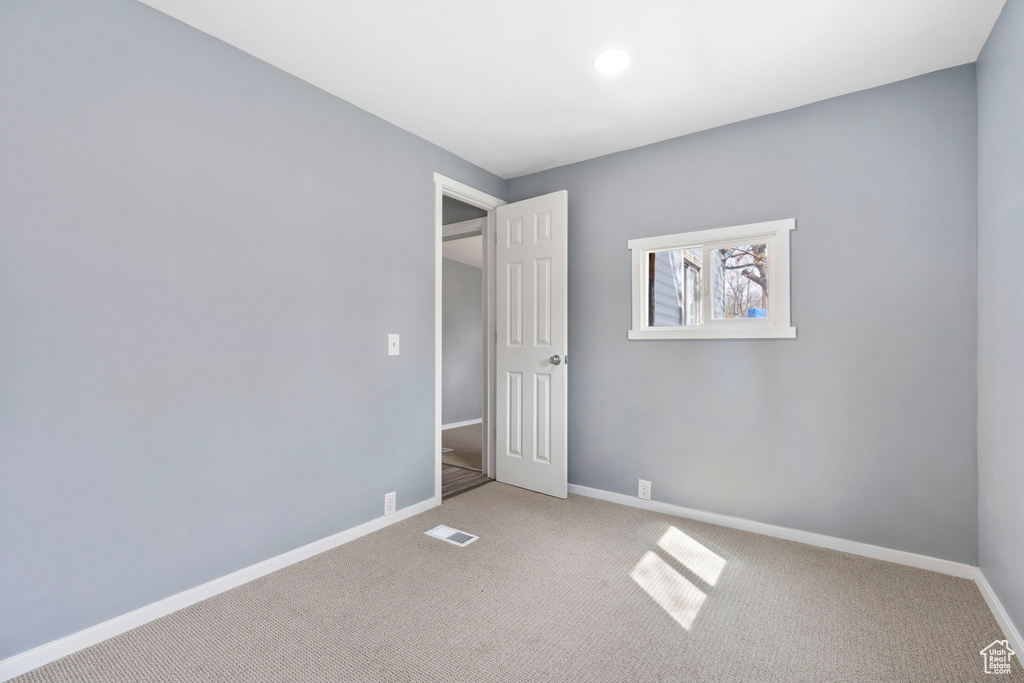 Photo 14 for MLS #1985072 at 1825 W Flag Ave