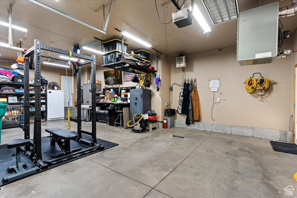 Workout area featuring a workshop area