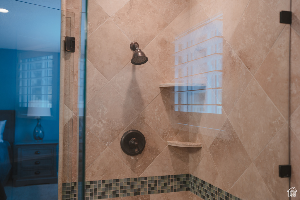 Bathroom with a tile shower