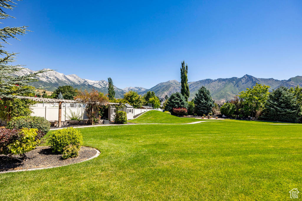 View of yard featuring a mountain view