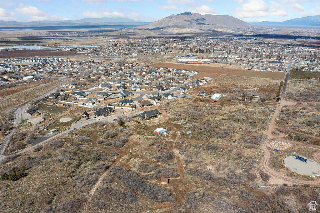 Bird's eye view with a mountain view