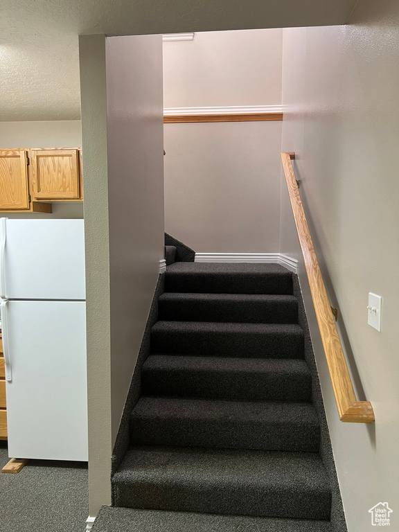 Stairway with carpet floors