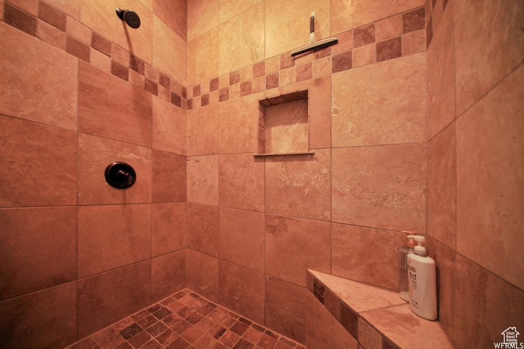 Interior space featuring tiled shower