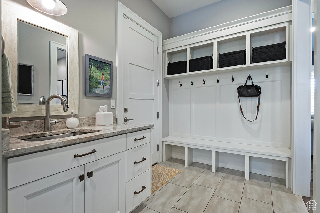 Mudroom with sink