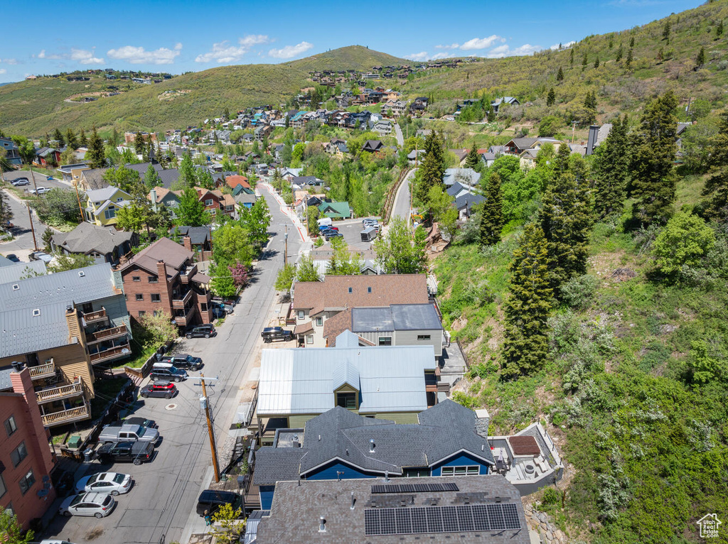 Bird\'s eye view featuring a mountain view