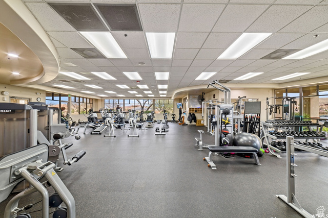 Gym featuring a drop ceiling
