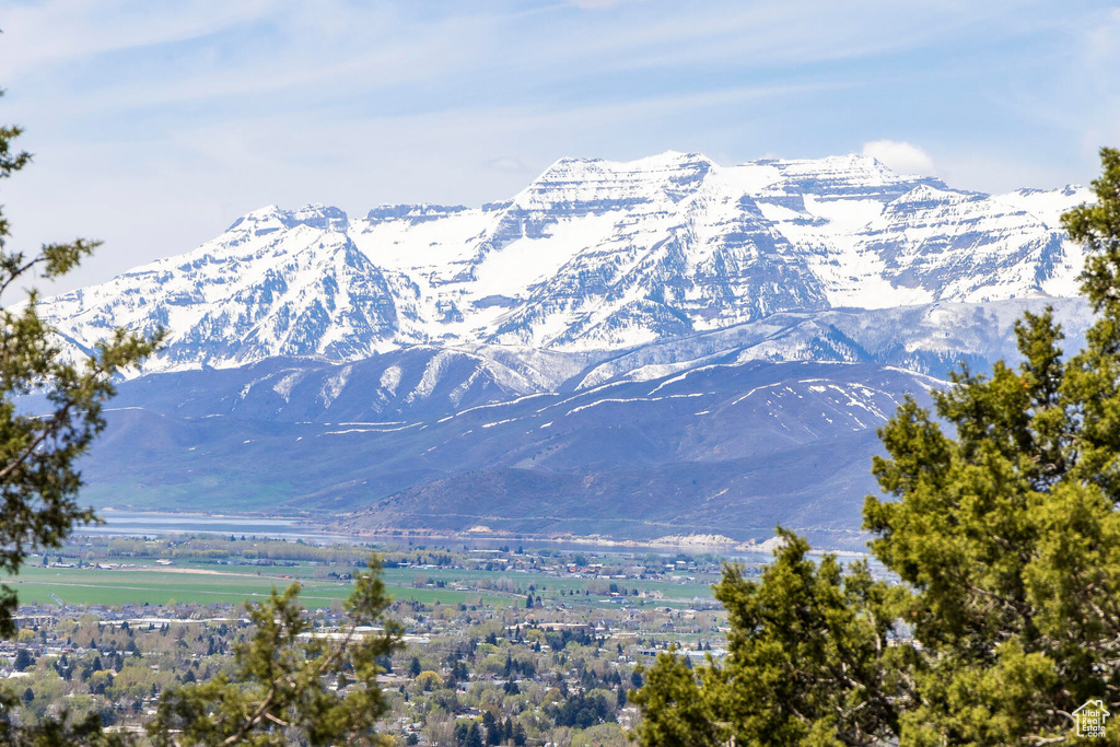 View of mountain feature