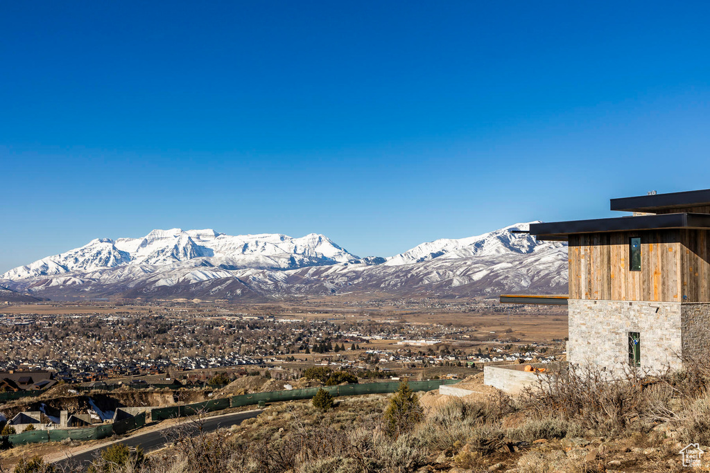 View of mountain feature