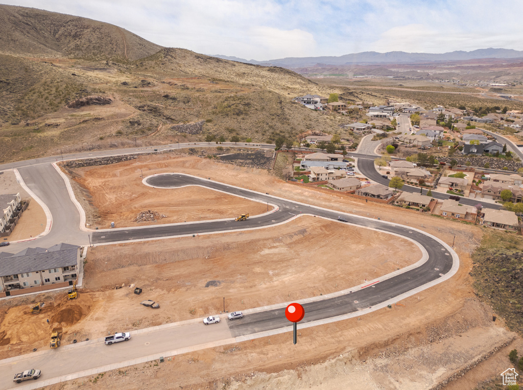 Drone / aerial view featuring a mountain view