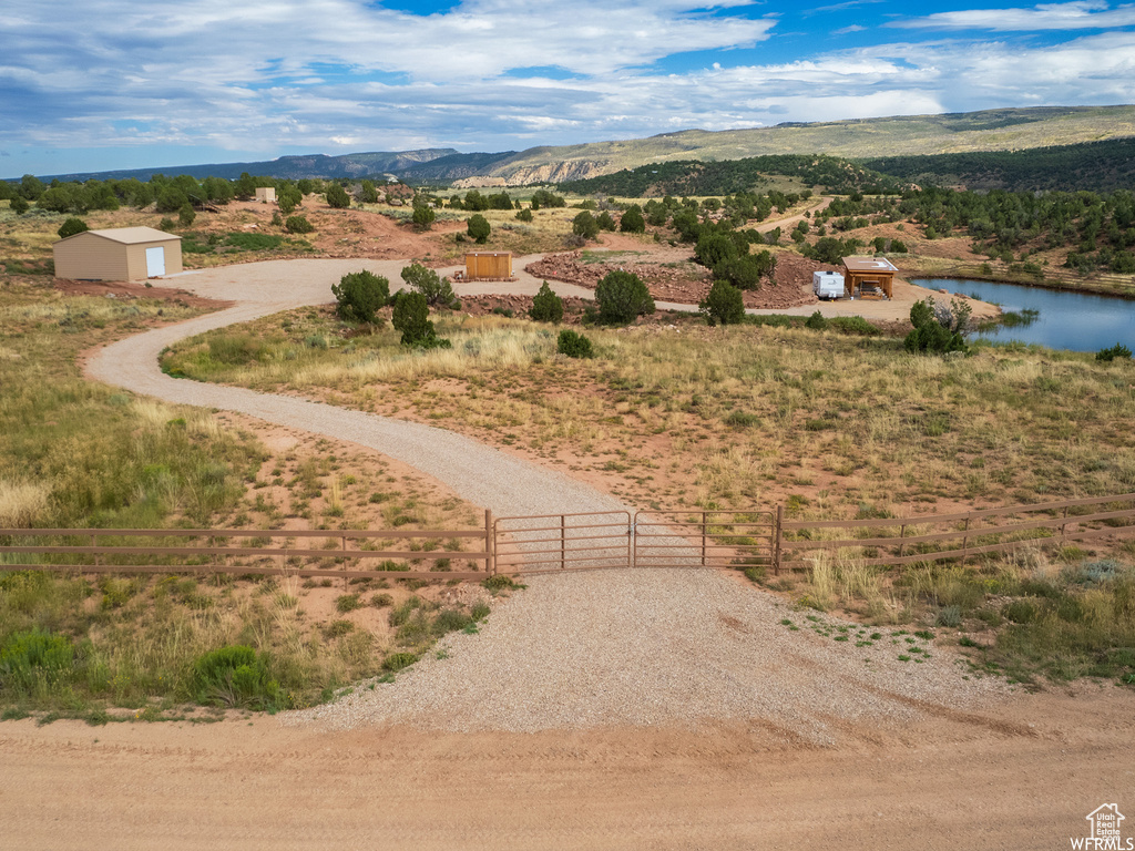 Bird's eye view featuring a rural view and a mountain view