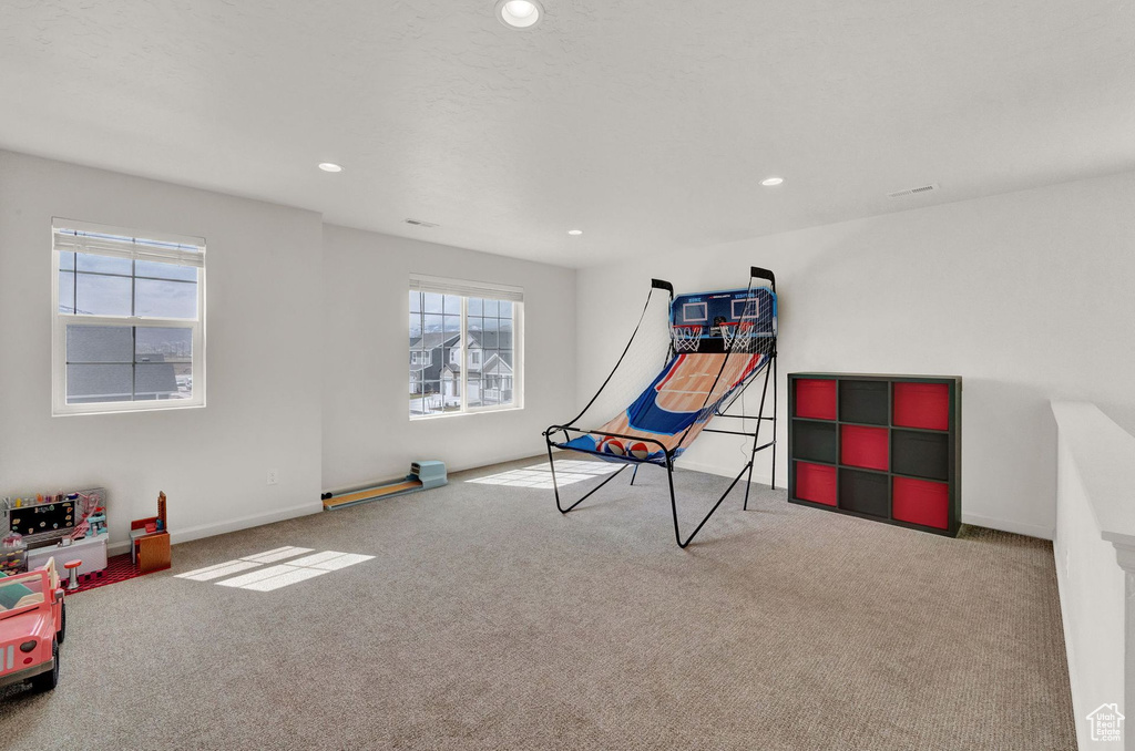 Playroom with light carpet