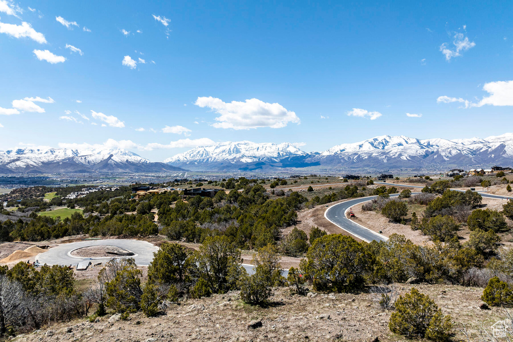 View of mountain feature