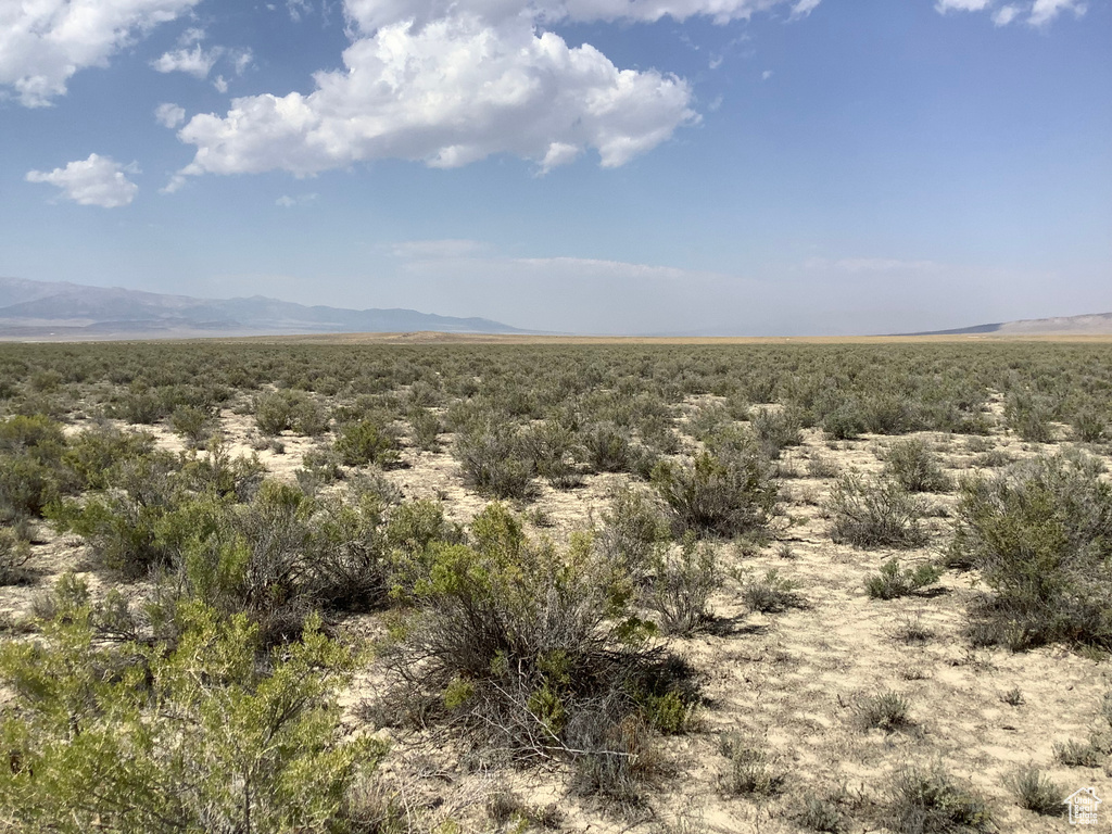 View of mother earth's splendor featuring a mountain view