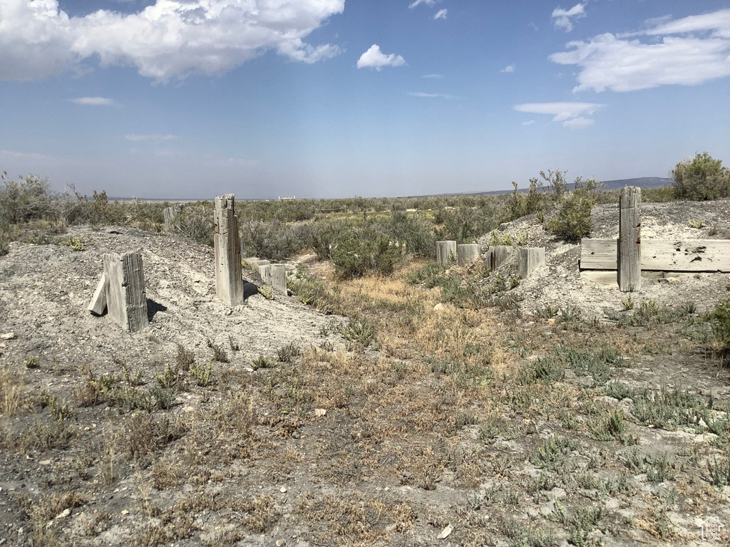 View of local wilderness featuring a rural view