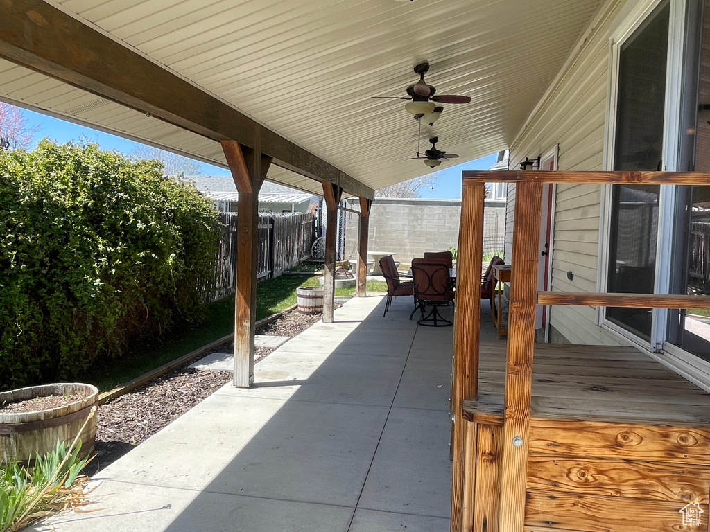 View of patio / terrace featuring ceiling fan