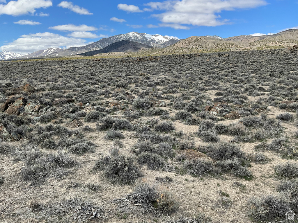 View of mountain feature