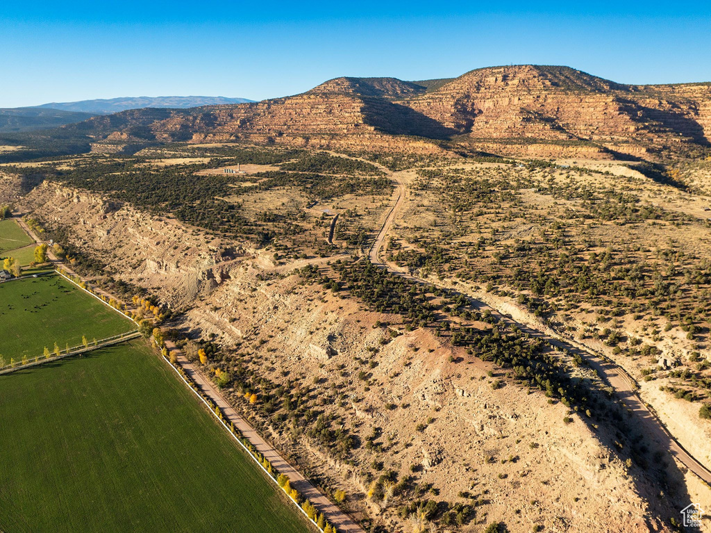 View of mountain feature