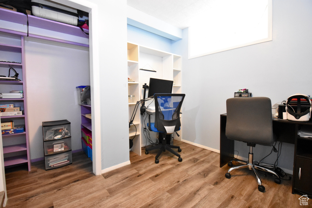 Office featuring light hardwood / wood-style floors
