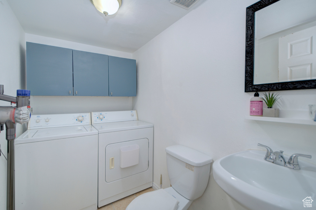 Interior space with independent washer and dryer and sink