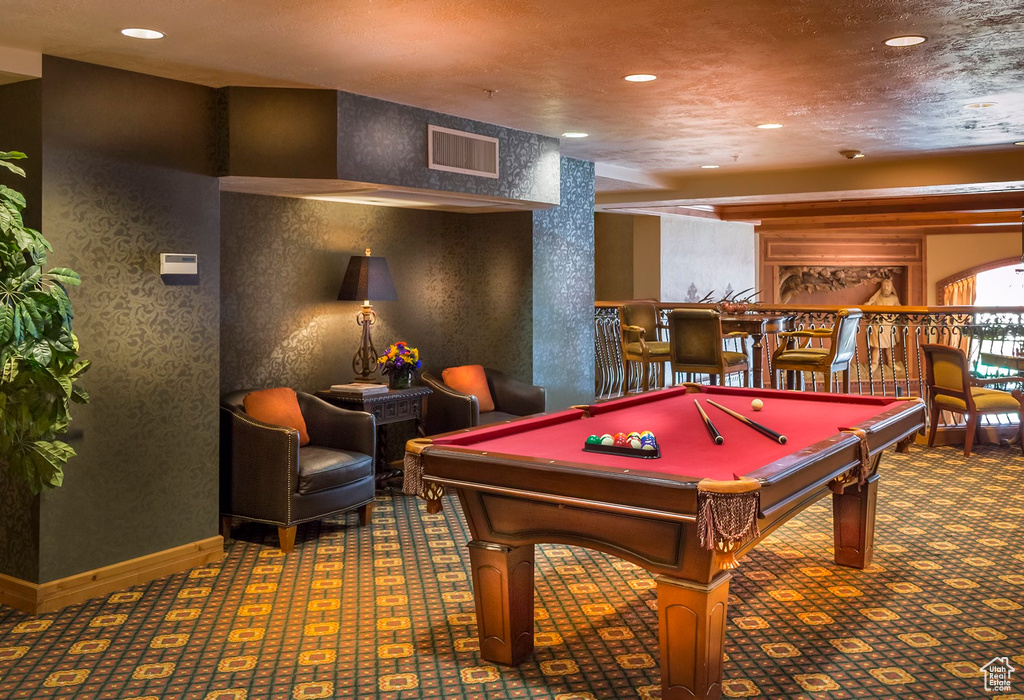 Recreation room featuring billiards
