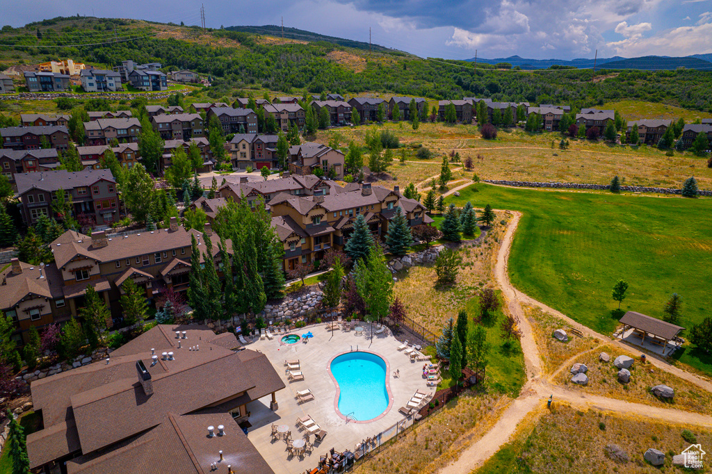 Birds eye view of property