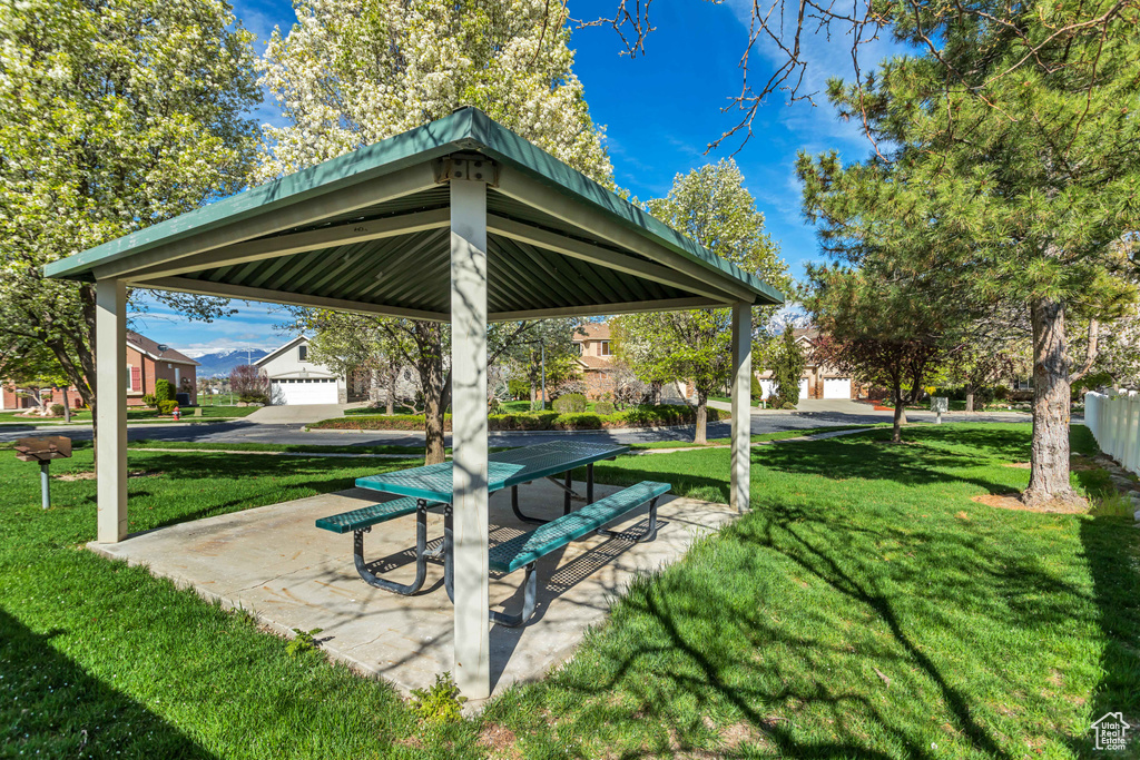 View of property\\\'s community with a yard and a gazebo