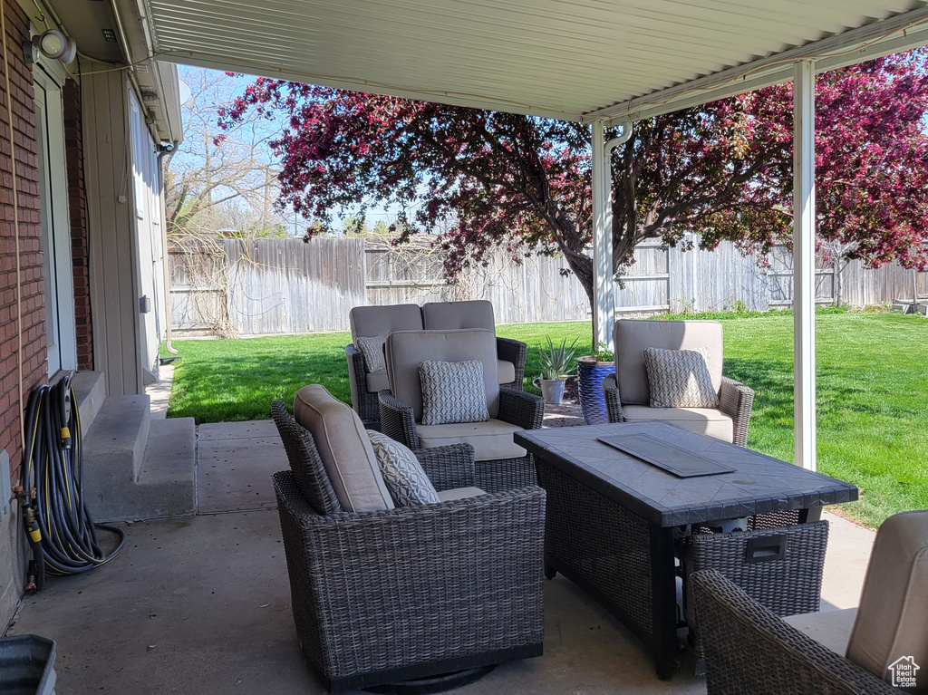View of patio / terrace with an outdoor hangout area