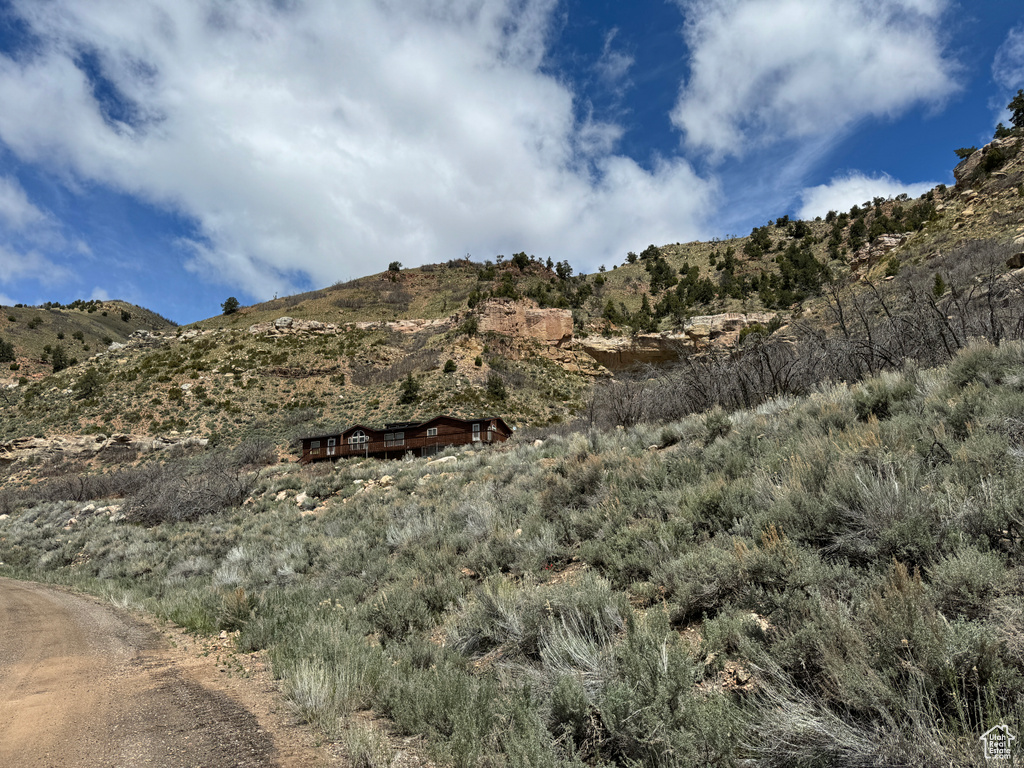 View of mountain feature