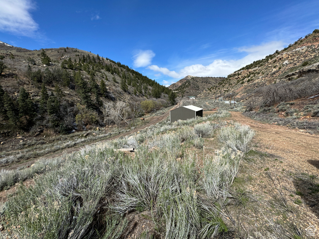 View of mountain feature